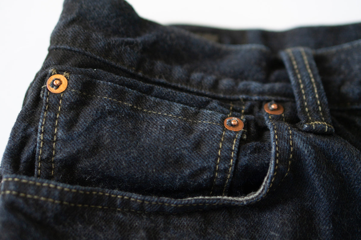 0815 13.5OZ CHARCOAL OVERDYED DENIM LOOSE FIT
